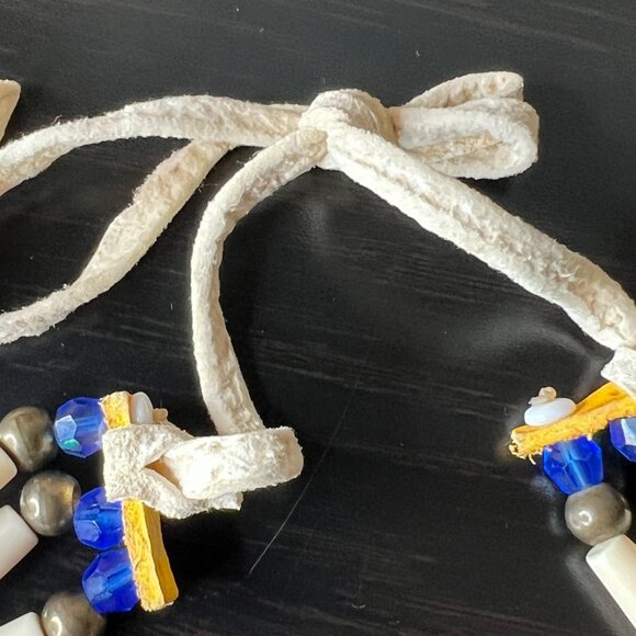 Vintage‎ Bone Hairpipe Bead Choker Necklace Blue Glass Brass Shell Disk Pendant - Picture 5 of 9